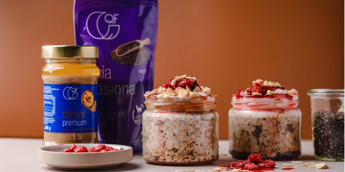 Nocna owsianka z chia i tahini QF Quality Food